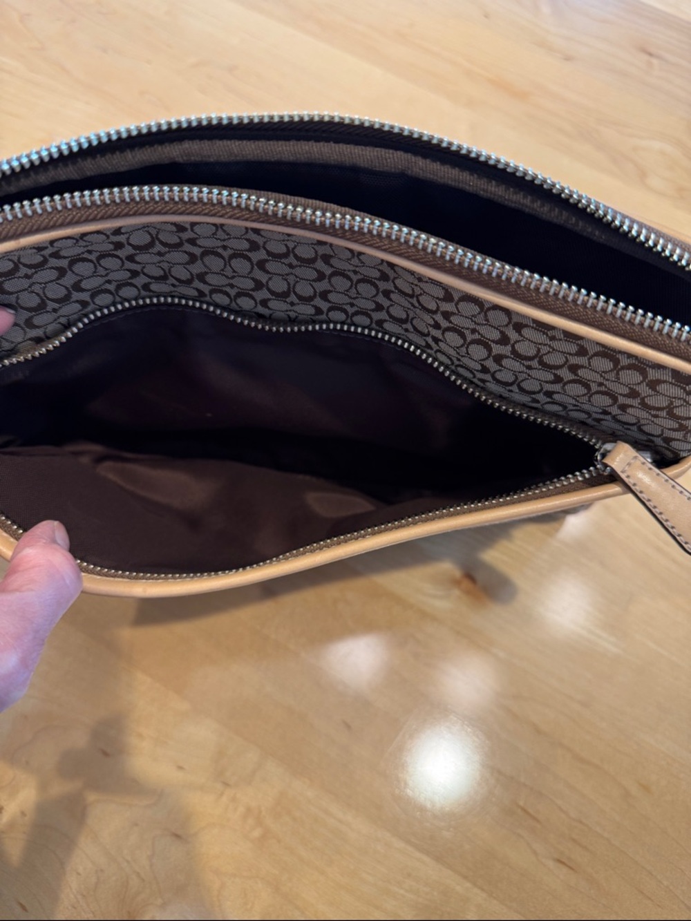 Coach Toiletry Case in Brown with Tan Trim - Picture 6 of 6